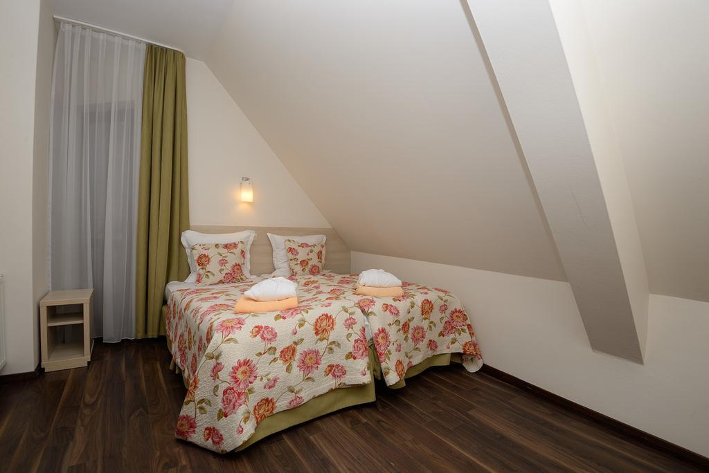 Hotel Nad Przelomem Sromowce Niżne الغرفة الصورة